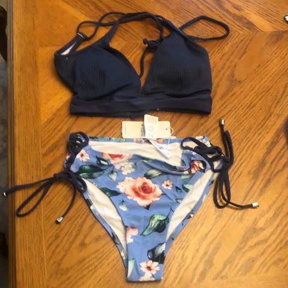 3 for $20 NWTCupshe Blue Floral Bikini | medium - Picture 7 of 9